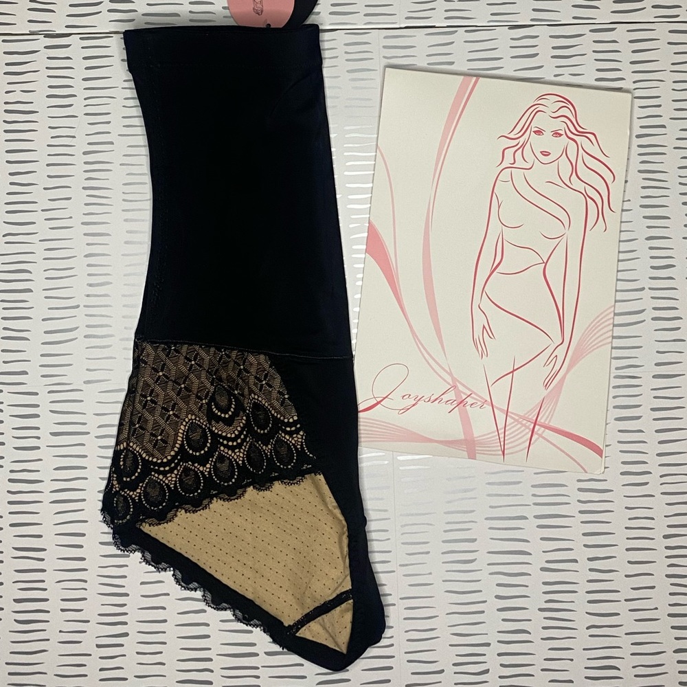 NWT JOYSHAPER Tummy Control Underwear
